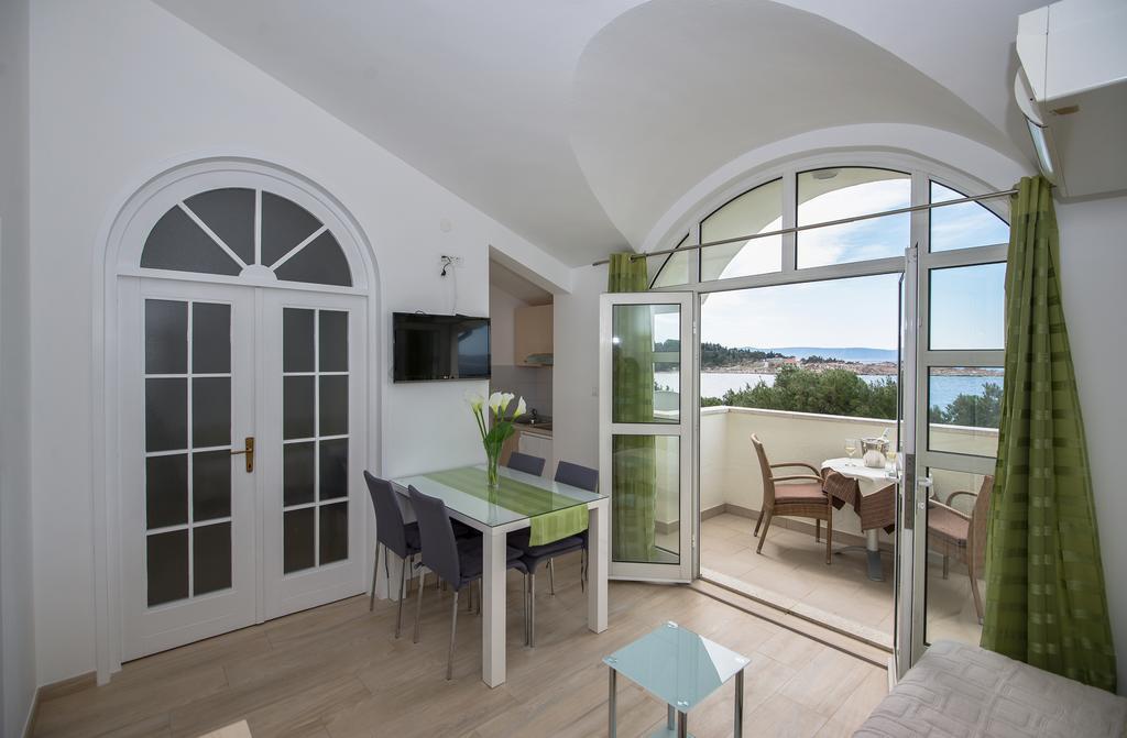 Apartments Beach Makarska Bilik gambar